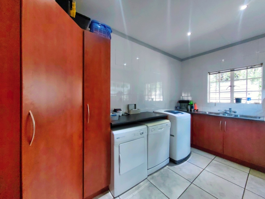 8 Bedroom Property for Sale in Potchefstroom Rural North West